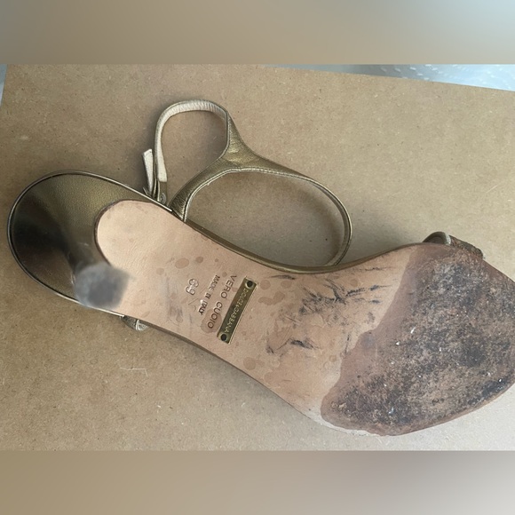 Dolce & Gabbanna vintage sandals. Size 39 fits like an 8.5 - Picture 14 of 16